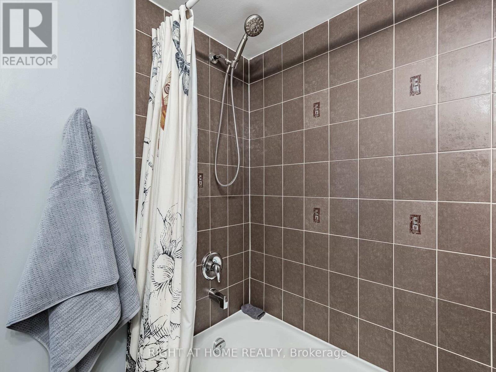 9 - 19 Hays Boulevard, Oakville, Ontario  L6H 0H8 - Photo 31 - W12533886