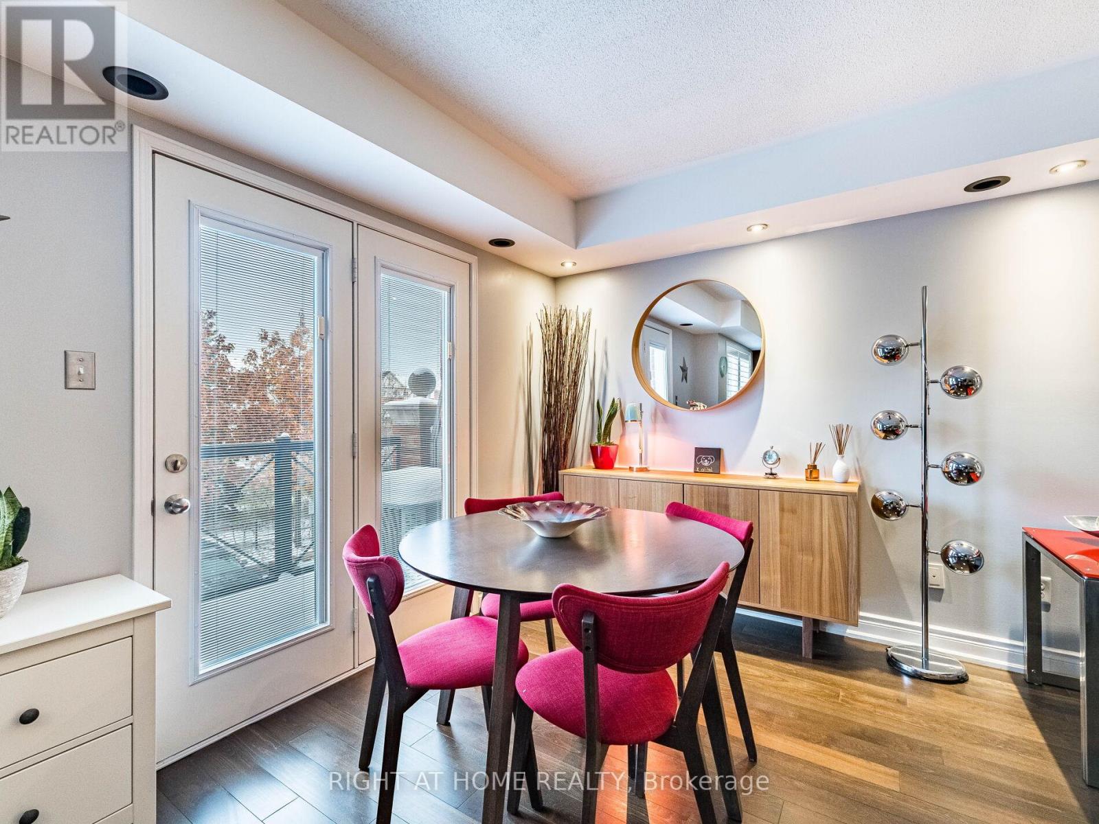 9 - 19 Hays Boulevard, Oakville, Ontario  L6H 0H8 - Photo 9 - W12533886