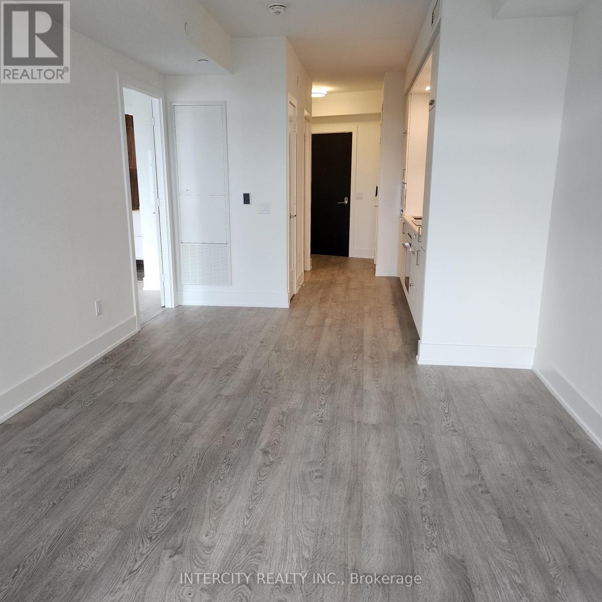 429 - 259 Kingsway Way E, Toronto, Ontario  M9A 0G2 - Photo 12 - W12533910