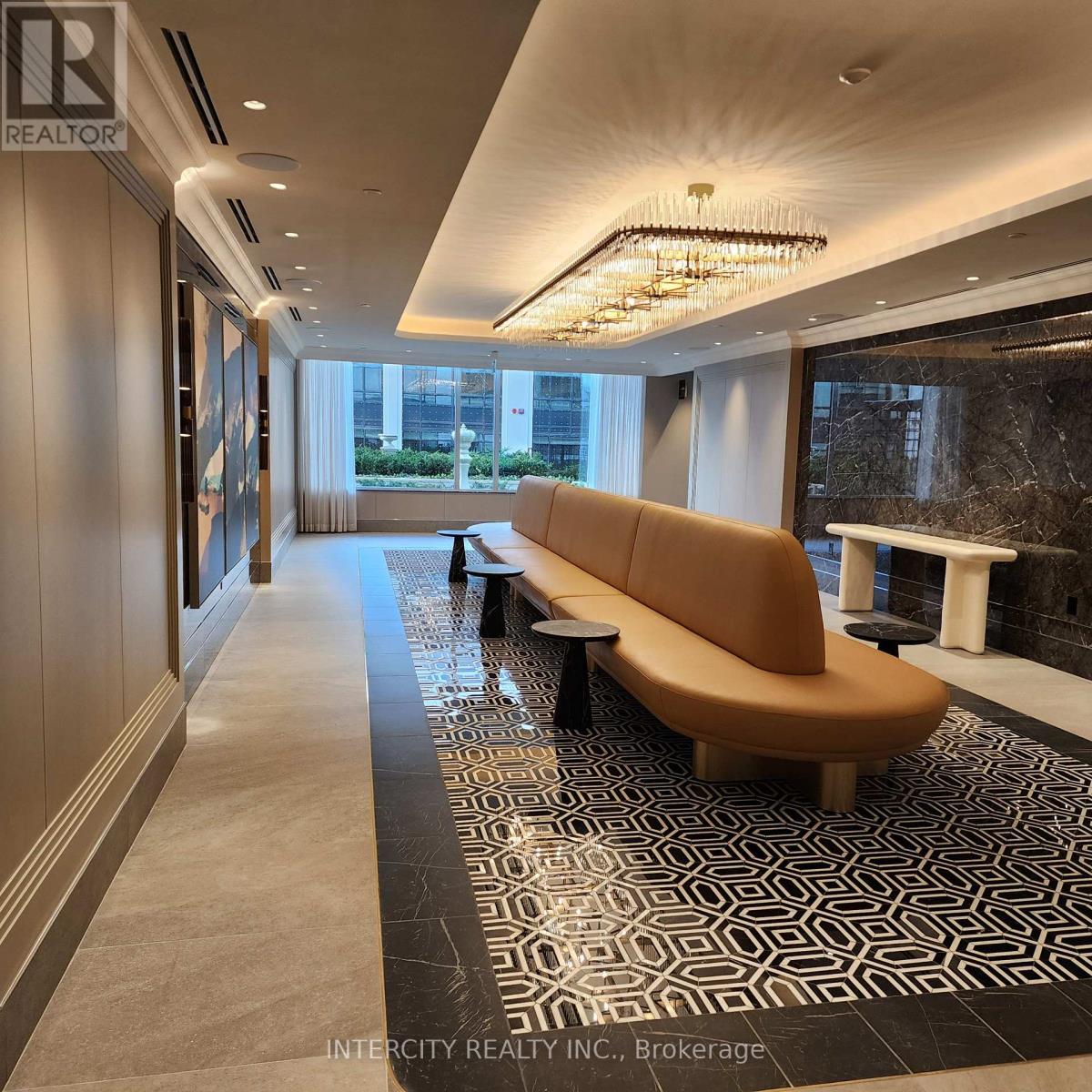 429 - 259 Kingsway Way E, Toronto, Ontario  M9A 0G2 - Photo 3 - W12533910