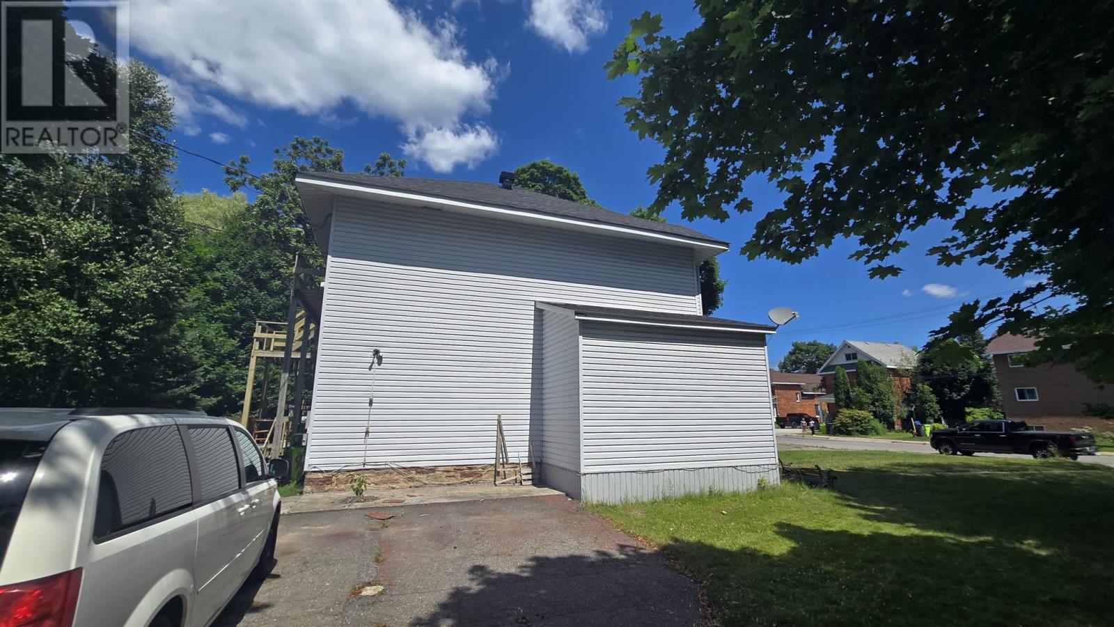 139 Church St, Sault Ste. Marie, Ontario P6A 3H7 - Photo 5 - SM252972