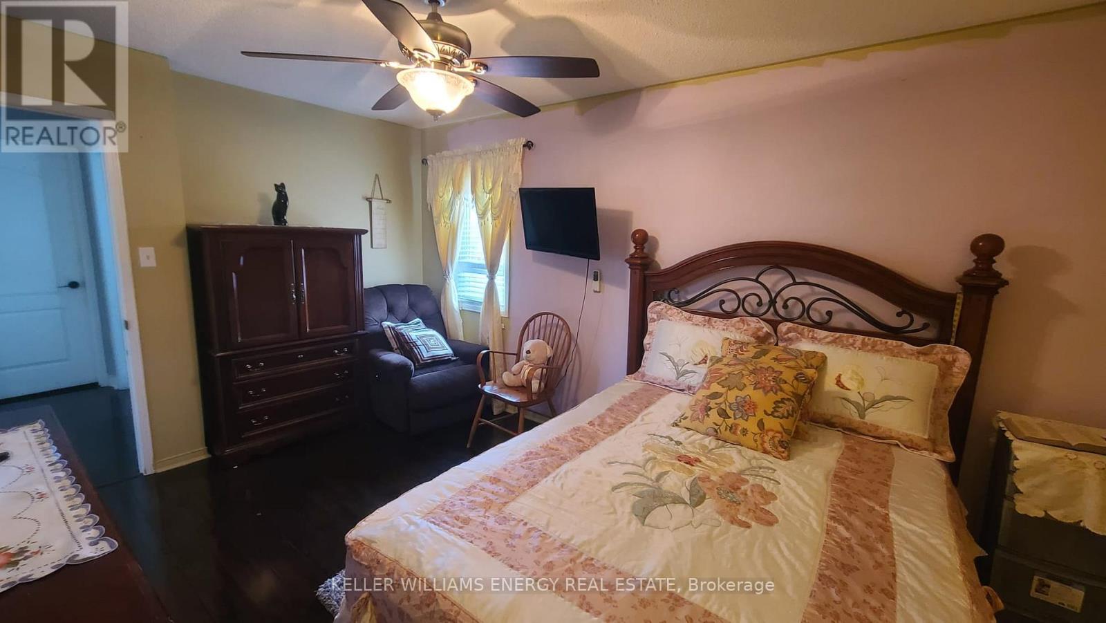 12 Phillpot Lane, Ajax, Ontario L1T 4E1 - Photo 7 - E12533954