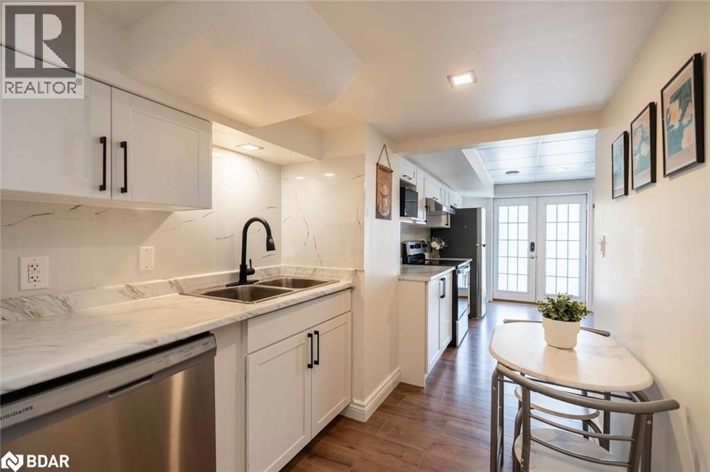 12 Cuthbert Street, Barrie, Ontario  L4N 6X7 - Photo 12 - 40787526