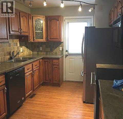 7421 98b Street, Peace River, Alberta  T8S 1B5 - Photo 8 - A2268556