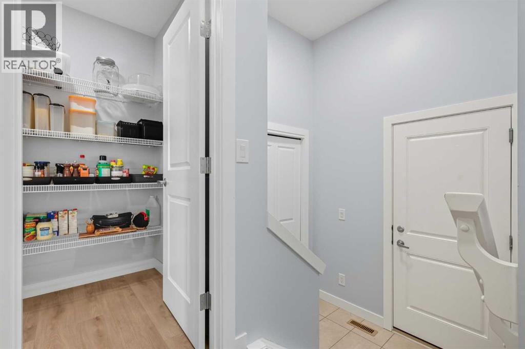 3 Emberside Garden, Cochrane, Alberta  T4C 2L8 - Photo 14 - A2258633