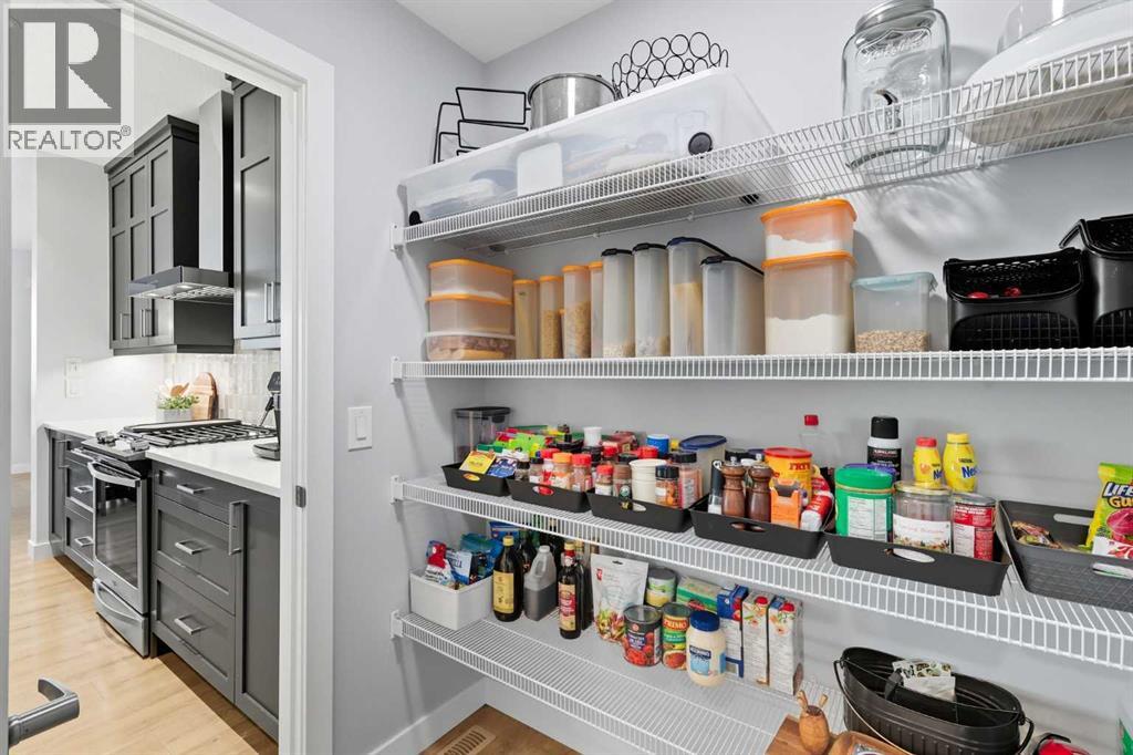 3 Emberside Garden, Cochrane, Alberta  T4C 2L8 - Photo 15 - A2258633