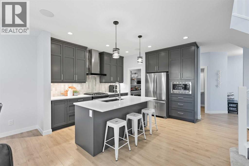 3 Emberside Garden, Cochrane, Alberta  T4C 2L8 - Photo 7 - A2258633