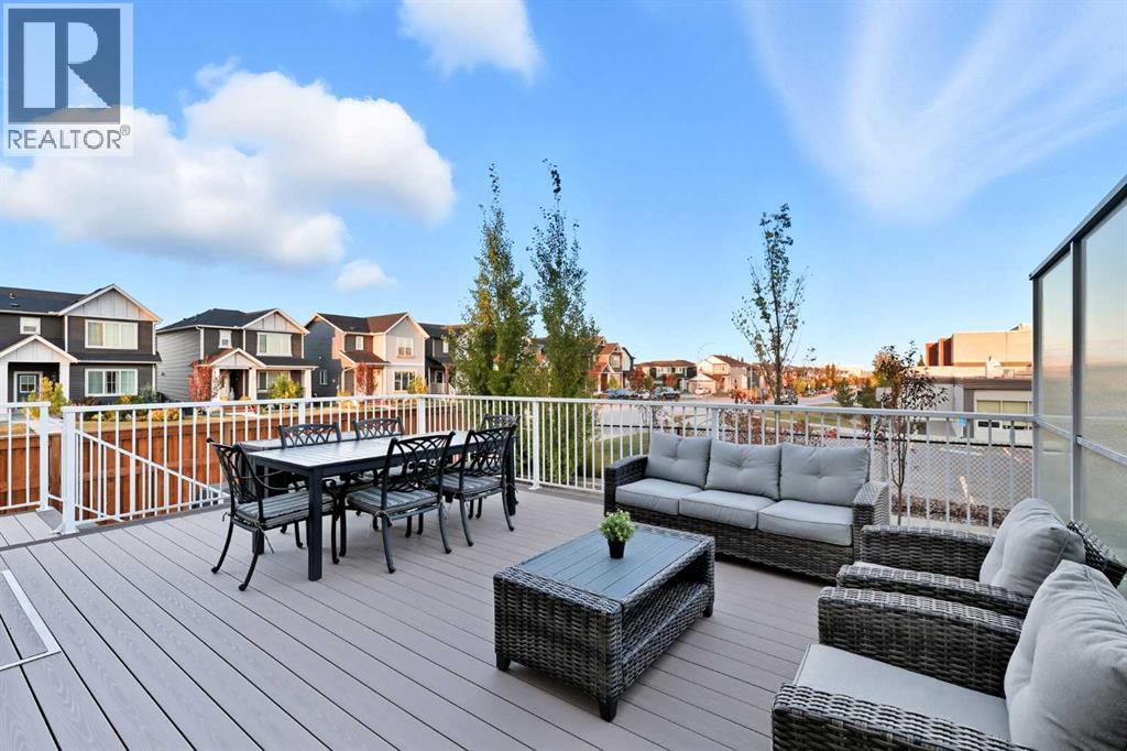 3 Emberside Garden, Cochrane, Alberta  T4C 2L8 - Photo 35 - A2258633