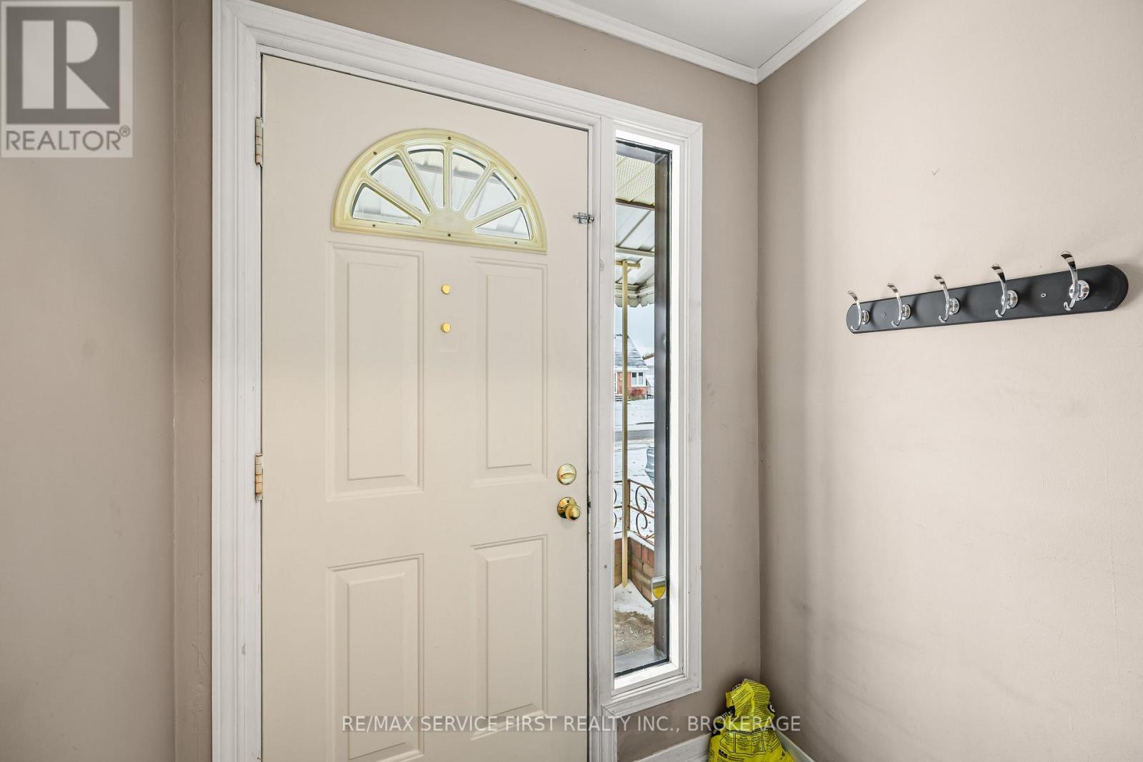 28 Brant Avenue, Kingston, Ontario  K7K 4V1 - Photo 7 - X12533976