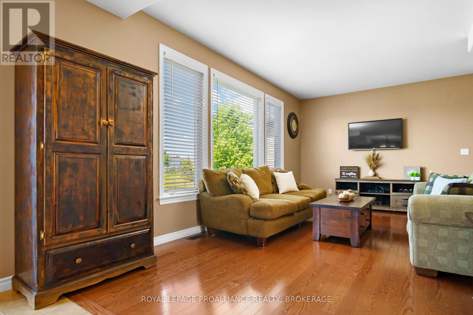 121 Blakely Street, Loyalist, Ontario  K7N 0A3 - Photo 10 - X12534024