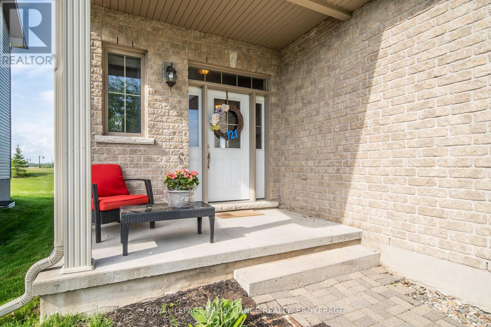 121 Blakely Street, Loyalist, Ontario  K7N 0A3 - Photo 2 - X12534024