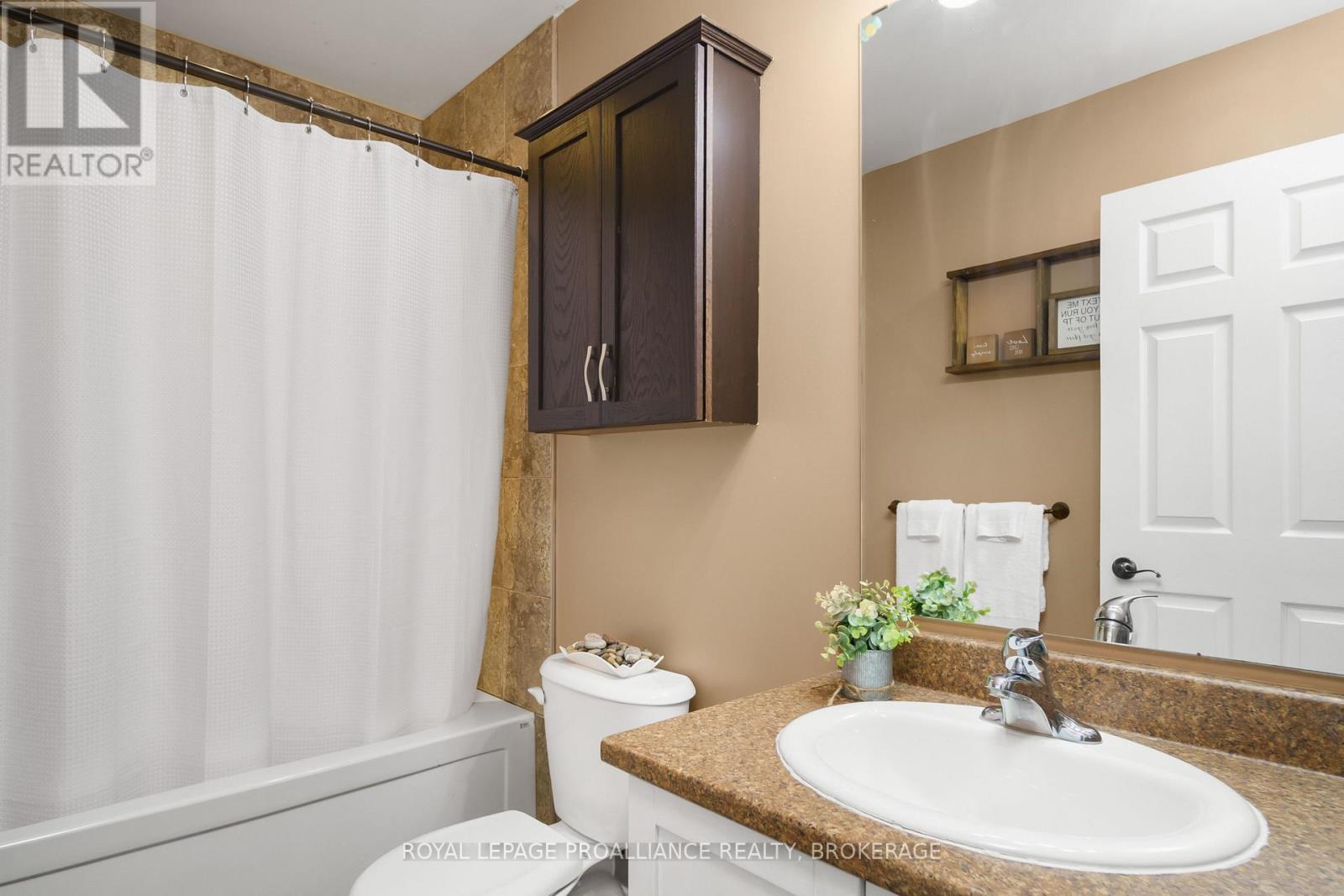 121 Blakely Street, Loyalist, Ontario  K7N 0A3 - Photo 20 - X12534024