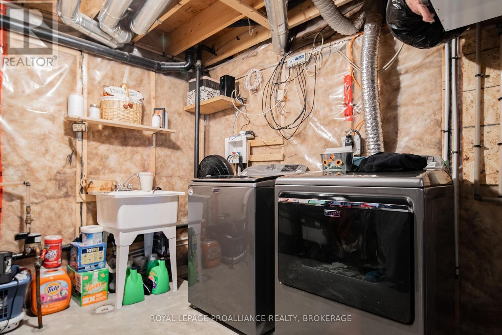 121 Blakely Street, Loyalist, Ontario  K7N 0A3 - Photo 30 - X12534024