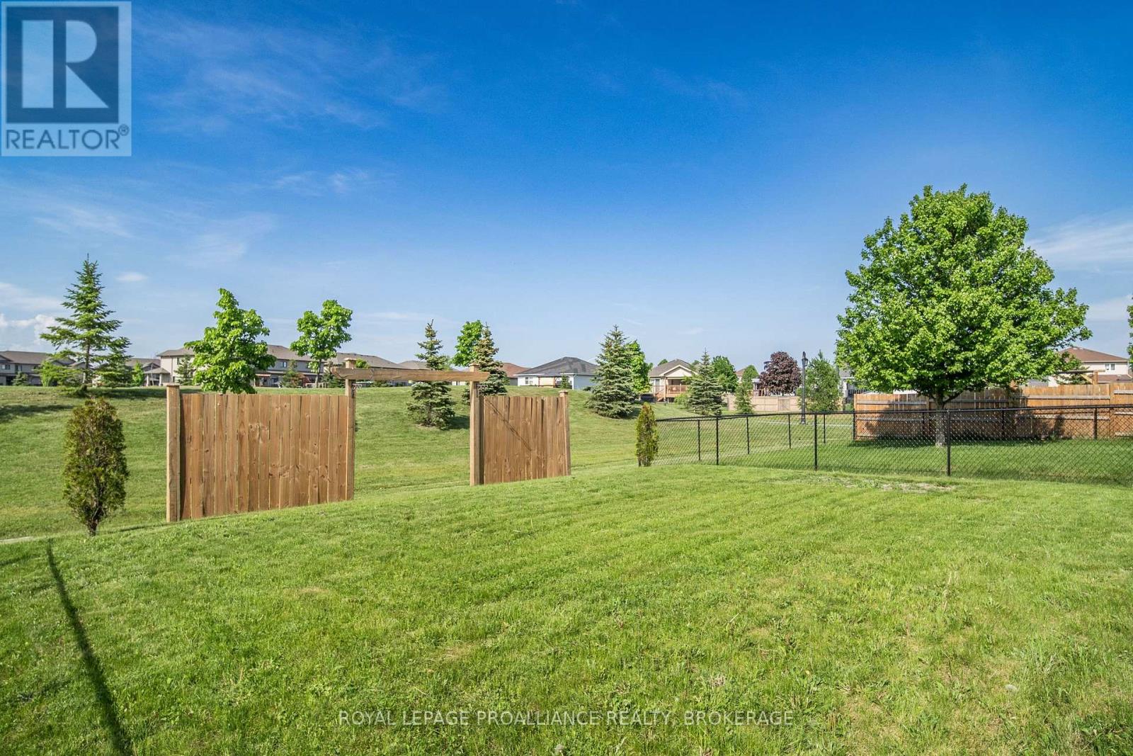 121 Blakely Street, Loyalist, Ontario  K7N 0A3 - Photo 33 - X12534024