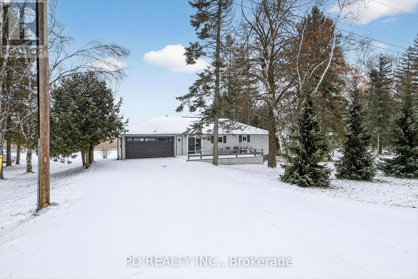 200 Charlore Park Drive, Kawartha Lakes (Omemee), Ontario  K0L 2W0 - Photo 2 - X12534030