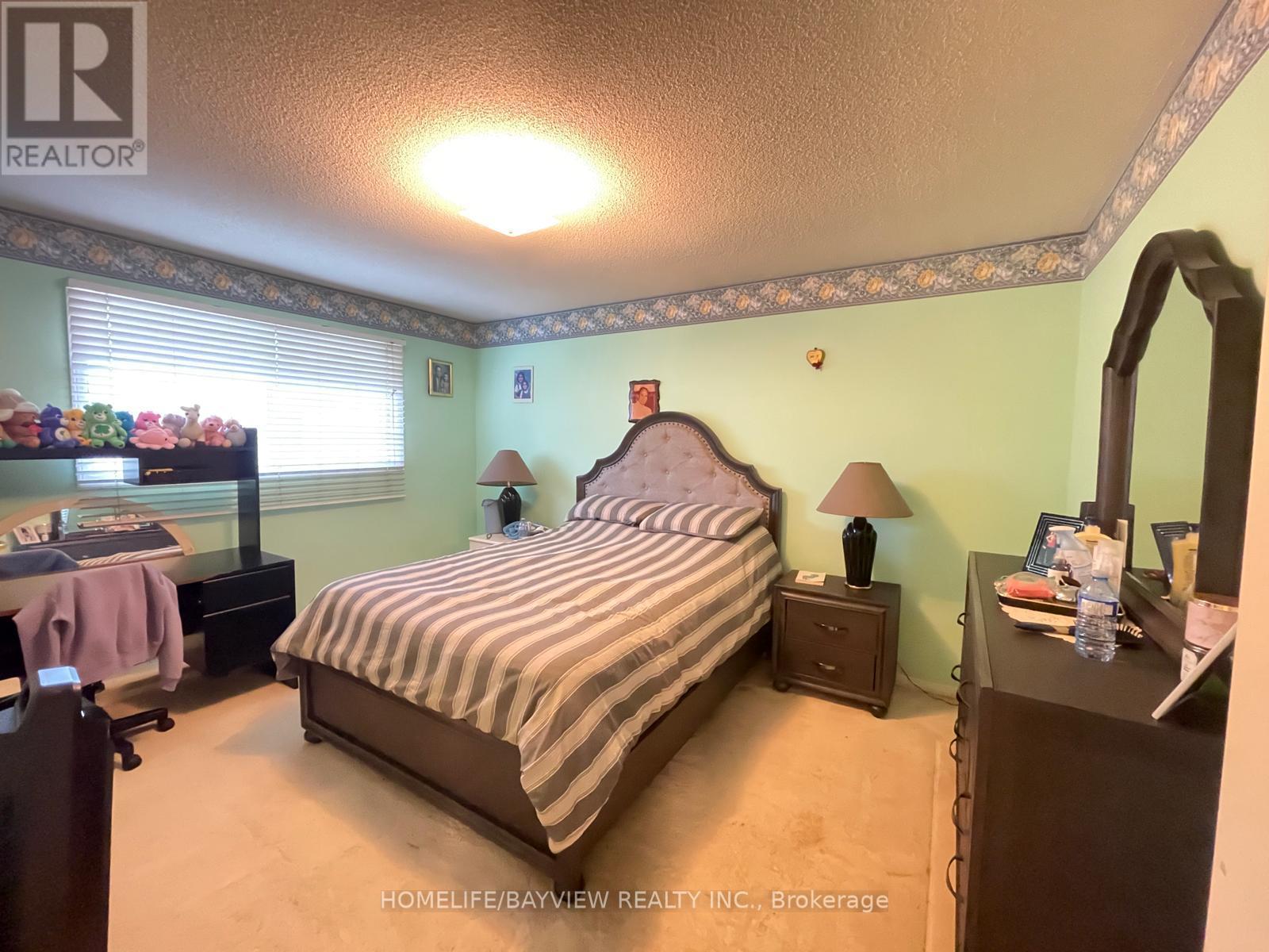 117 Summerdale Drive, Markham, Ontario  L3T 6Y6 - Photo 15 - N12527188