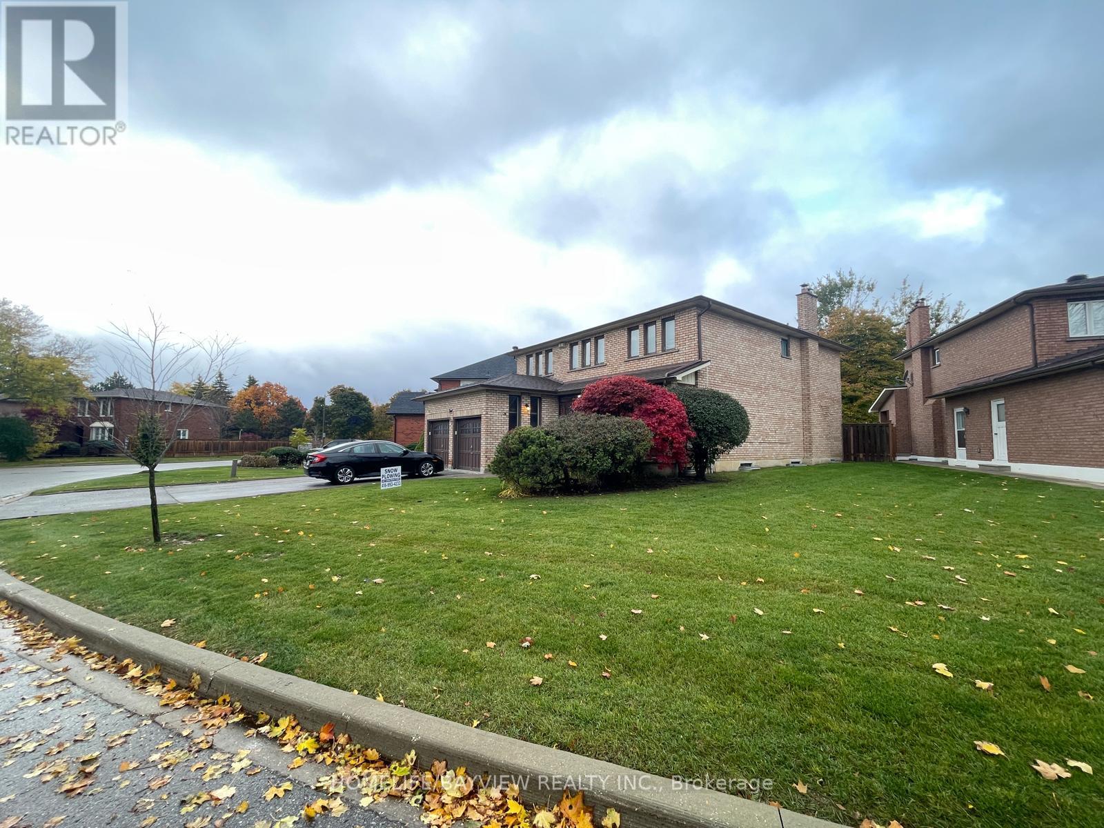 117 Summerdale Drive, Markham, Ontario  L3T 6Y6 - Photo 3 - N12527188