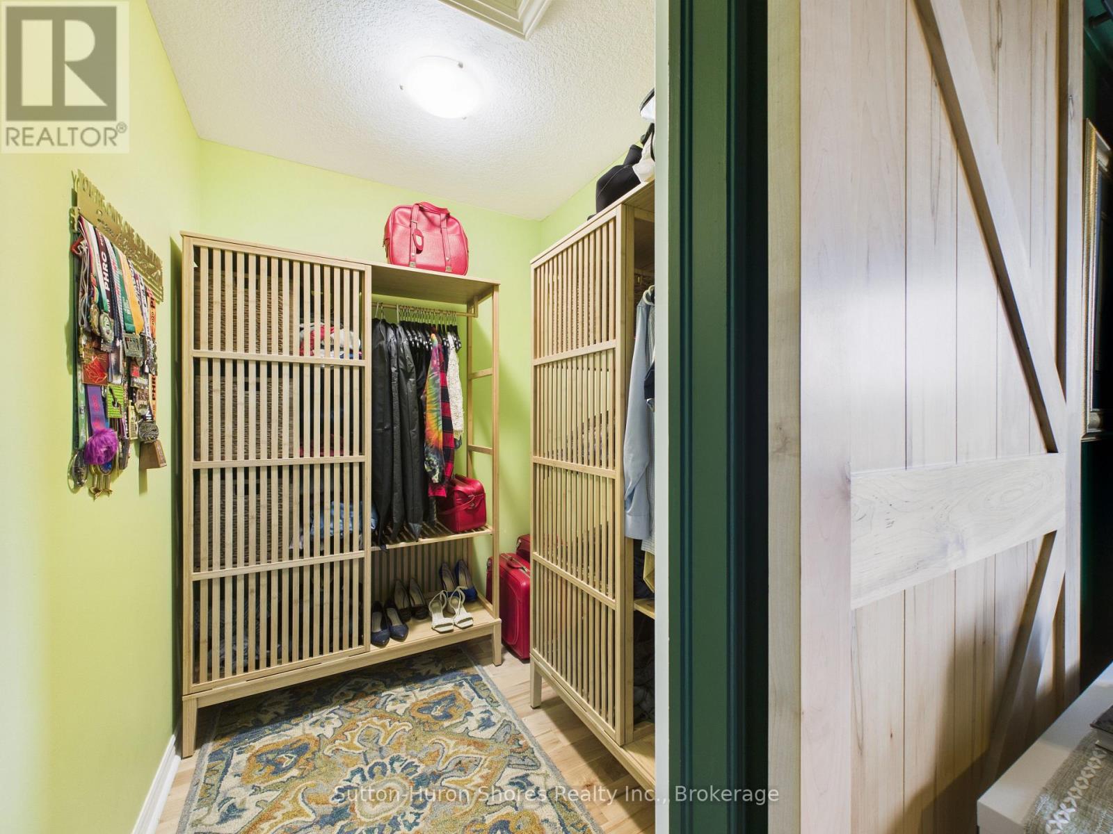 893 Sumpton Street, Saugeen Shores, Ontario  N0H 2C2 - Photo 27 - X12533942