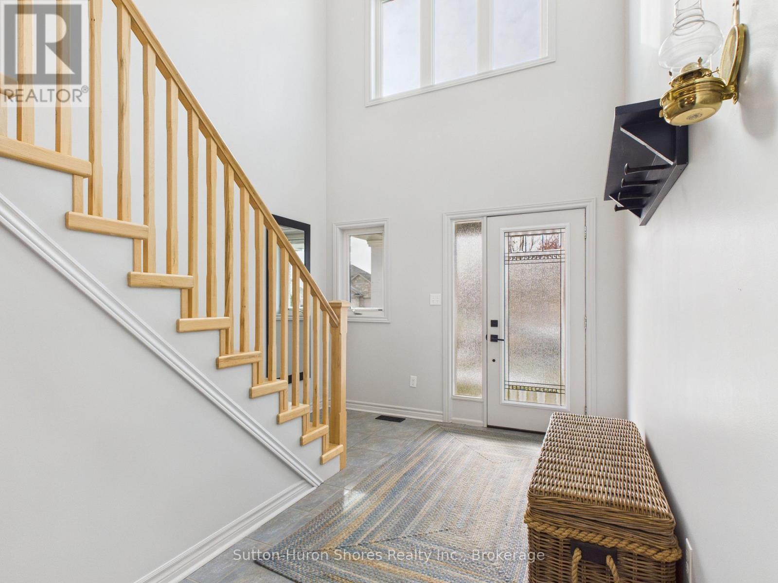 893 Sumpton Street, Saugeen Shores, Ontario  N0H 2C2 - Photo 4 - X12533942