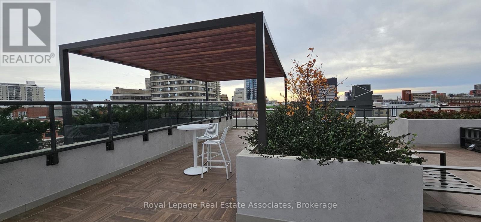 409 - 55 Duke Street W, Kitchener, Ontario  N2H 0C9 - Photo 7 - X12533724