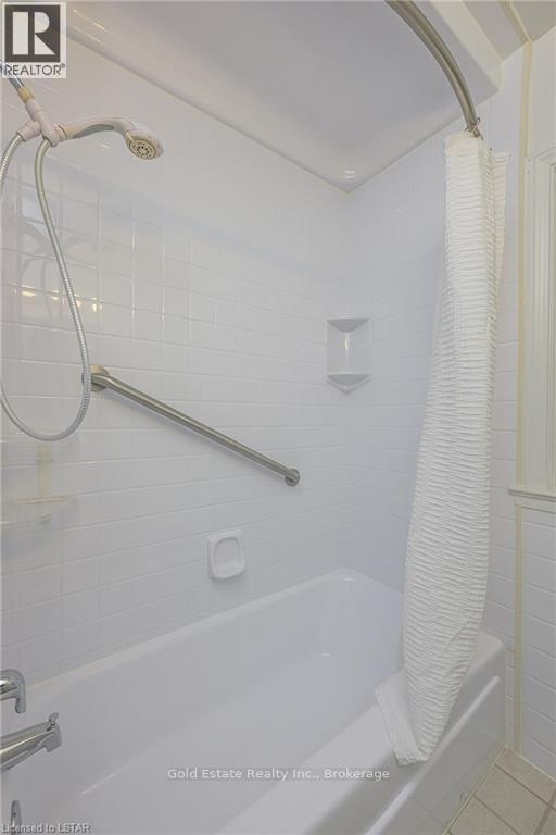 Main Floor - 619 Ross Street, London East, Ontario  N5Y 3V8 - Photo 20 - X12533812