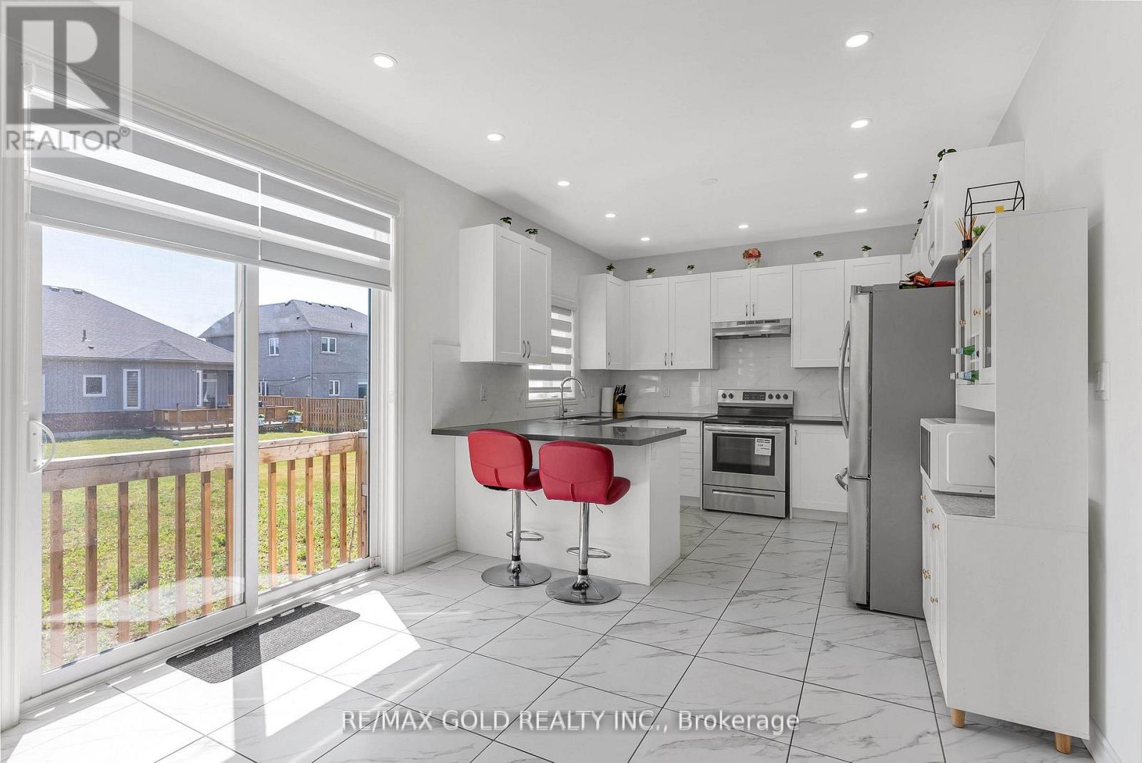 1615 Marina Drive, Fort Erie, Ontario  L2A 5P2 - Photo 15 - X12533838