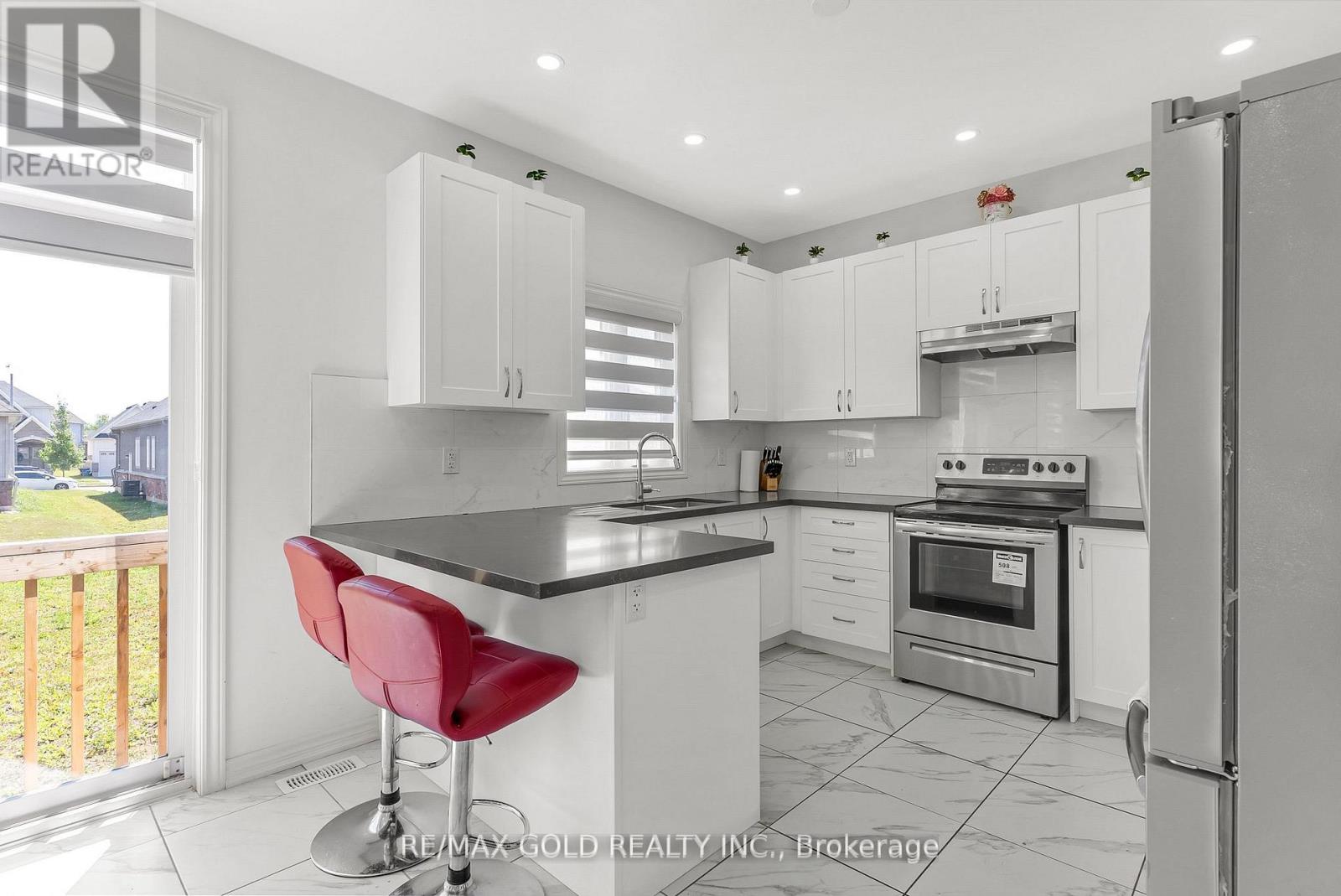 1615 Marina Drive, Fort Erie, Ontario  L2A 5P2 - Photo 16 - X12533838