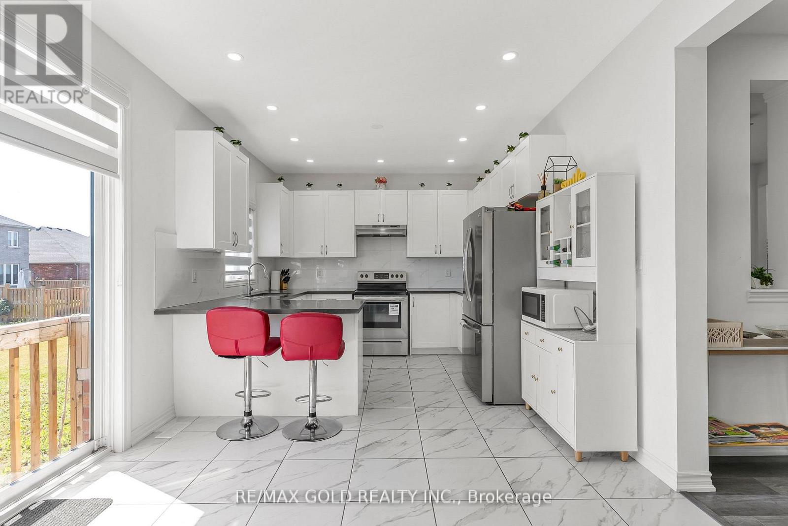 1615 Marina Drive, Fort Erie, Ontario  L2A 5P2 - Photo 17 - X12533838