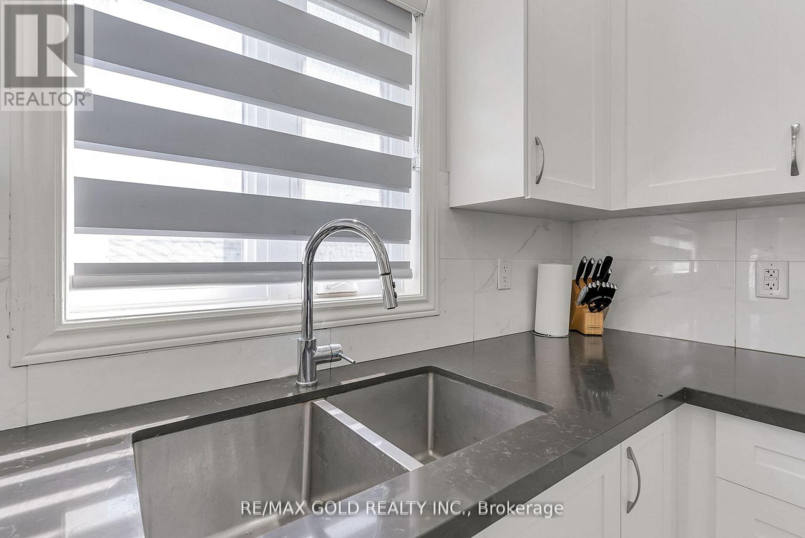 1615 Marina Drive, Fort Erie, Ontario  L2A 5P2 - Photo 21 - X12533838