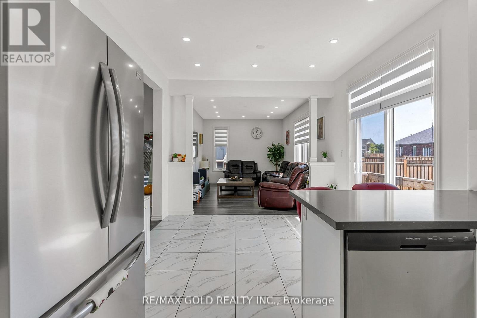 1615 Marina Drive, Fort Erie, Ontario  L2A 5P2 - Photo 22 - X12533838