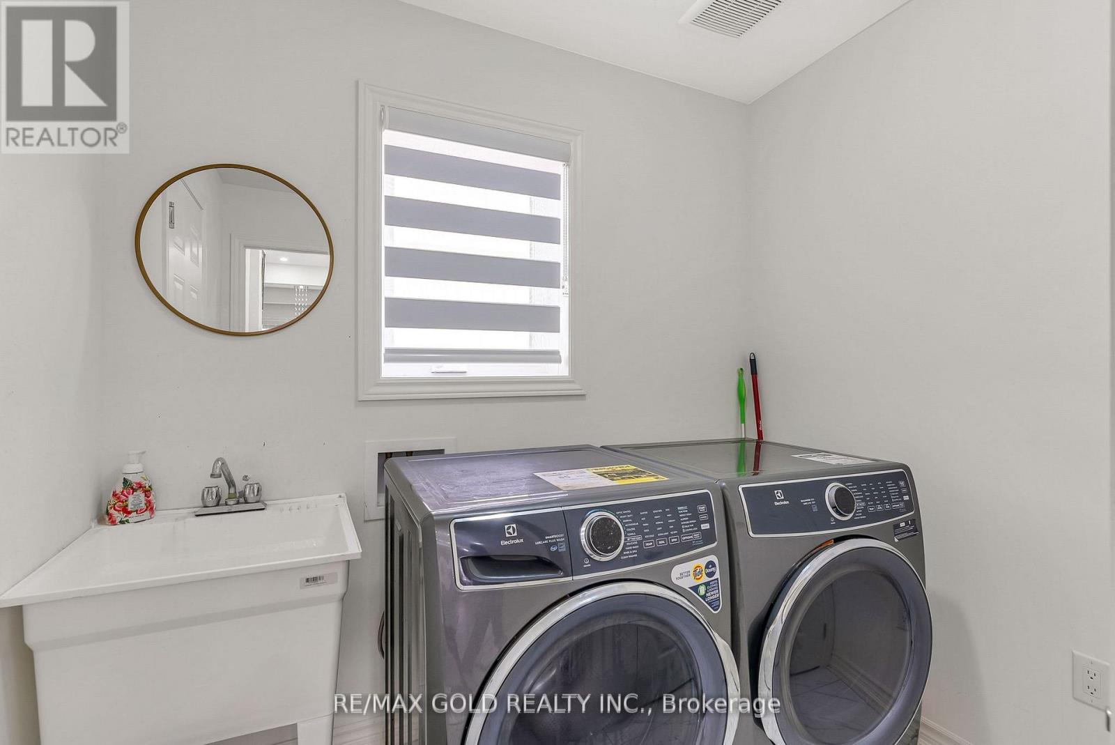 1615 Marina Drive, Fort Erie, Ontario  L2A 5P2 - Photo 24 - X12533838