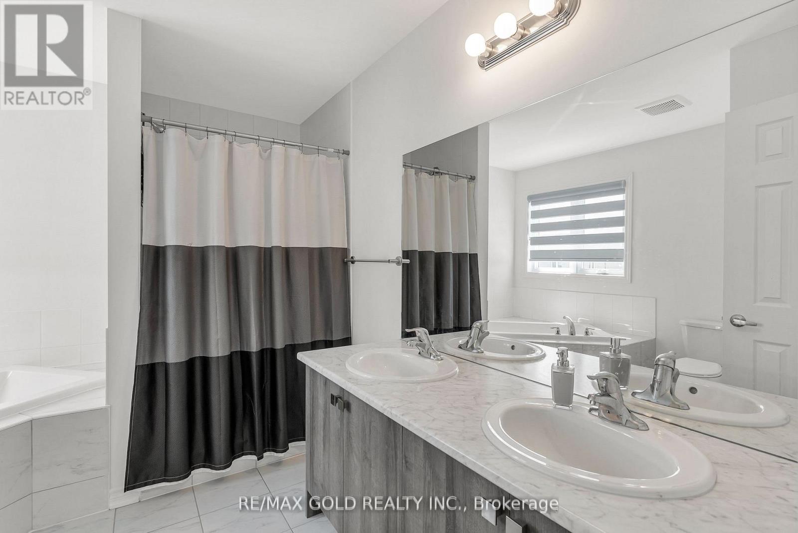 1615 Marina Drive, Fort Erie, Ontario  L2A 5P2 - Photo 42 - X12533838