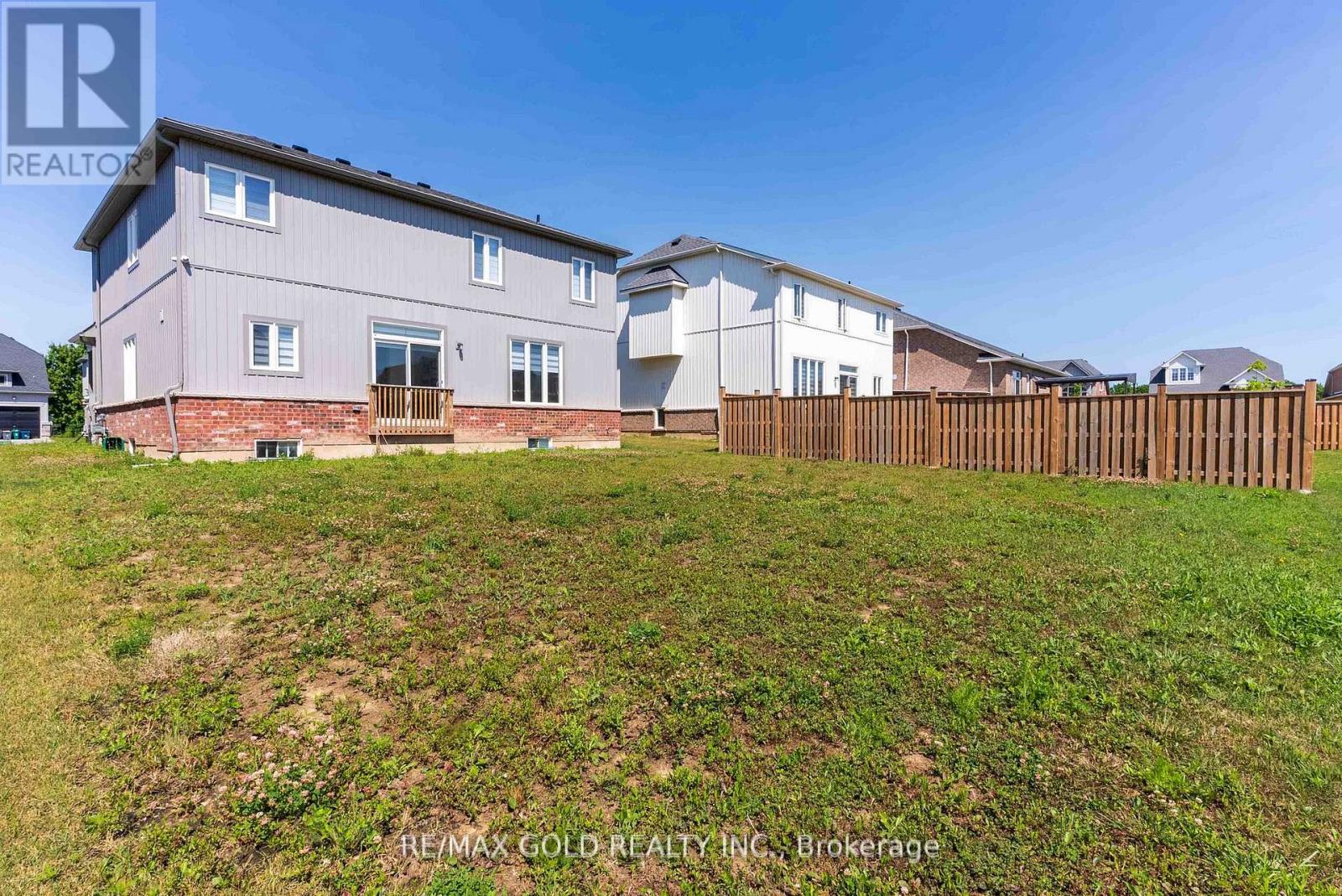 1615 Marina Drive, Fort Erie, Ontario  L2A 5P2 - Photo 50 - X12533838