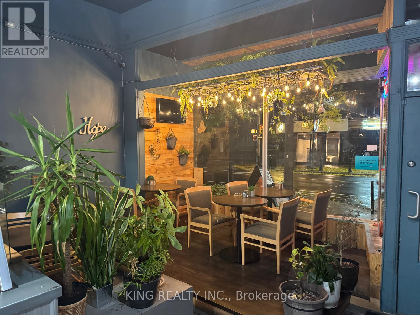 1580 Wyandotte Street E, Windsor, Ontario  N9A 3L2 - Photo 1 - X12533842