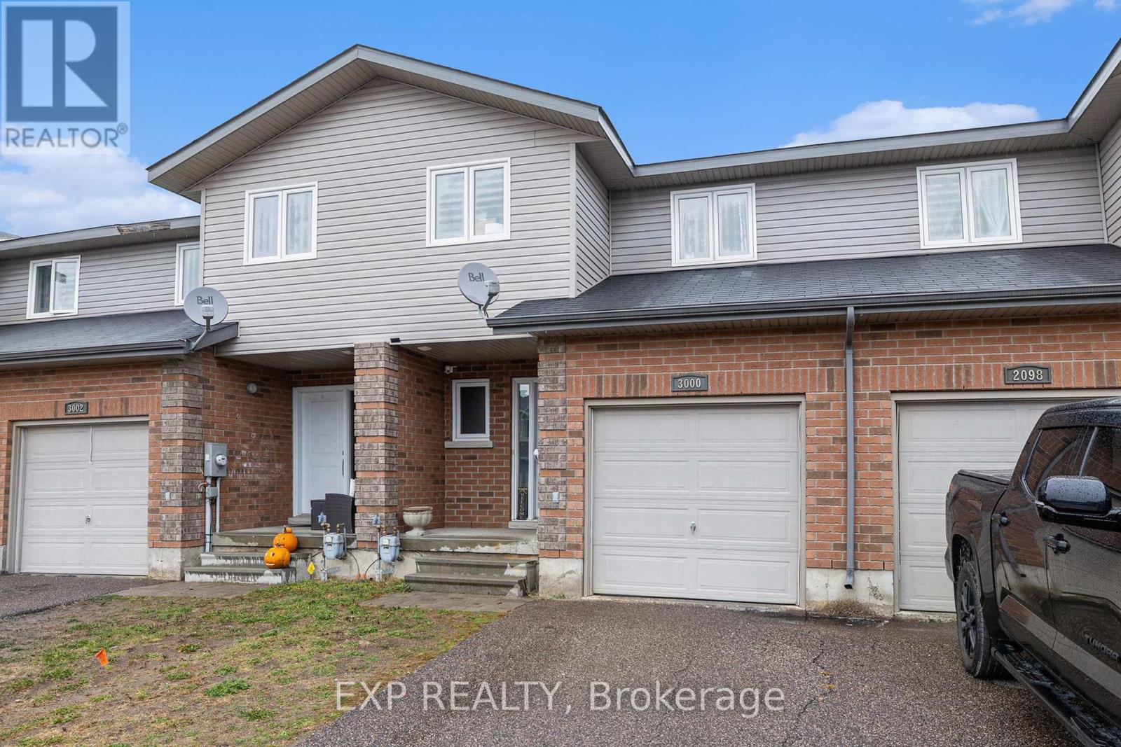 3000 SANDSTONE CRESCENT, Petawawa, Ontario