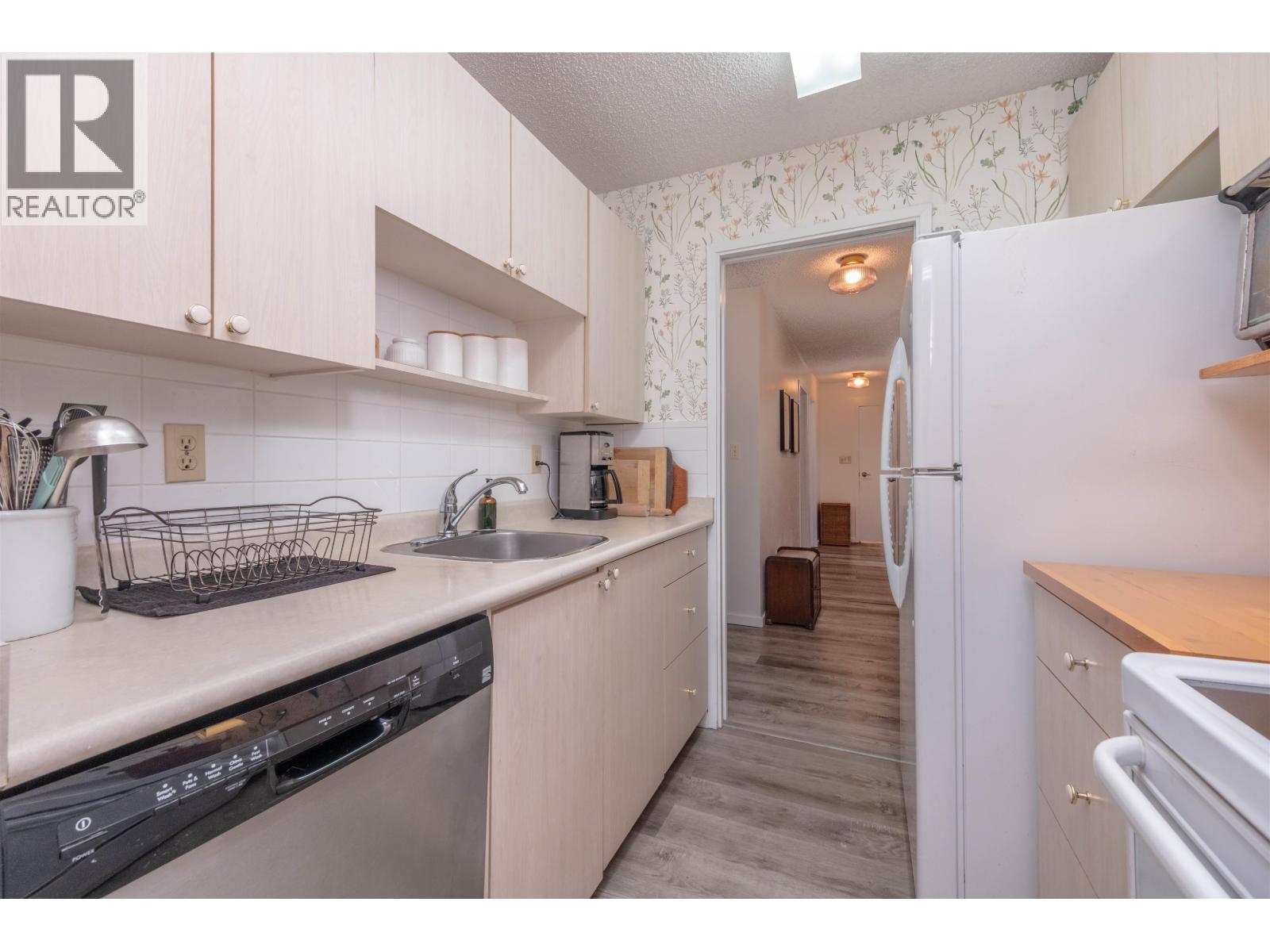 207 1048 King Albert Avenue, Coquitlam, British Columbia  V3J 1X5 - Photo 11 - R3066516