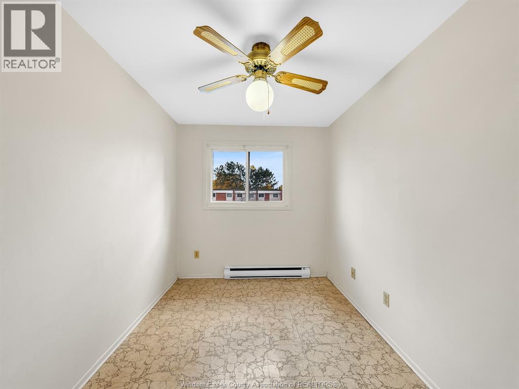 328 Fryer, Amherstburg, Ontario  N9V 2L9 - Photo 18 - 25028545