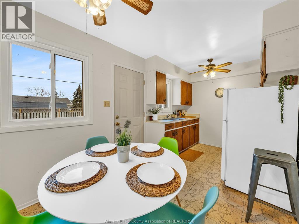 328 Fryer, Amherstburg, Ontario  N9V 2L9 - Photo 11 - 25028545