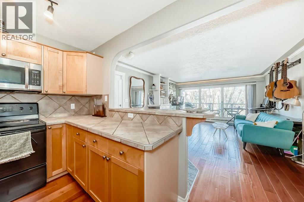 301, 343 4 Avenue Ne, Calgary, Alberta  T2E 0J4 - Photo 2 - A2269813