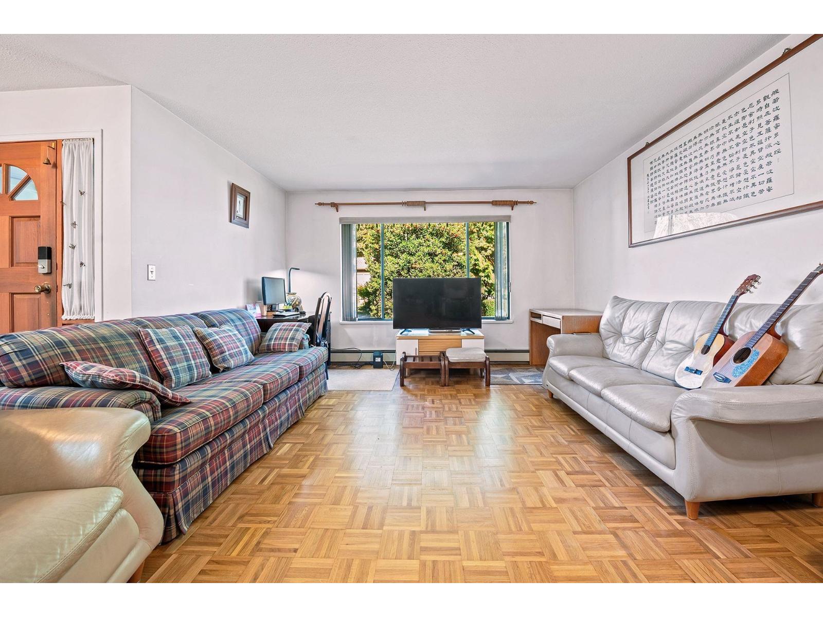 15728 99a Avenue, Surrey, British Columbia  V4N 2A9 - Photo 4 - R3059714