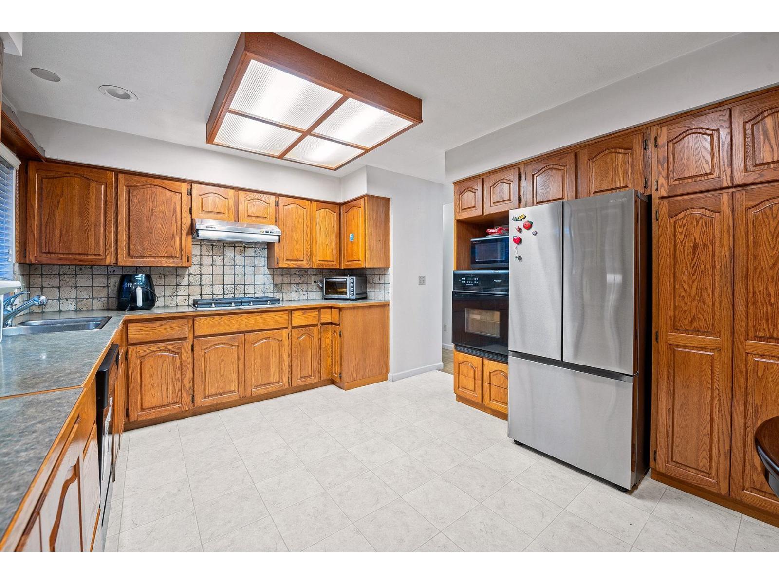 15728 99a Avenue, Surrey, British Columbia  V4N 2A9 - Photo 7 - R3059714