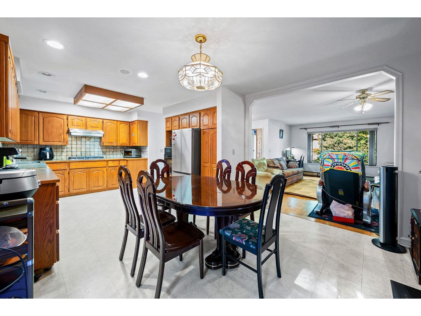 15728 99a Avenue, Surrey, British Columbia  V4N 2A9 - Photo 12 - R3059714