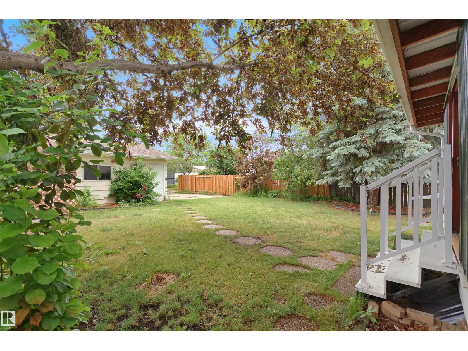 6723 40 Av Nw, Edmonton, Alberta  T5K 1R9 - Photo 12 - E4465392