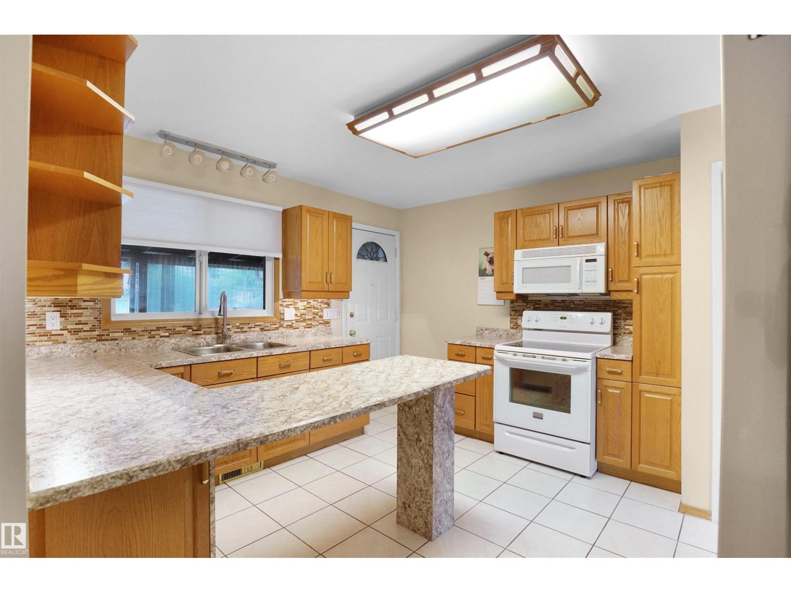 6723 40 Av Nw, Edmonton, Alberta  T5K 1R9 - Photo 27 - E4465392