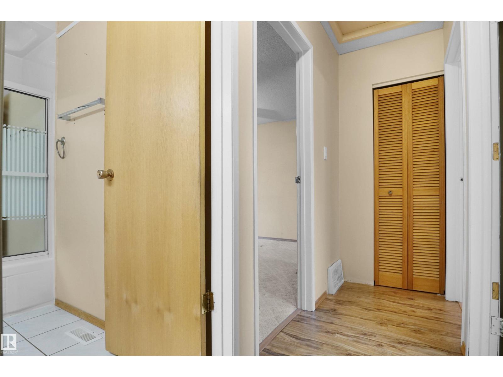 6723 40 Av Nw, Edmonton, Alberta  T5K 1R9 - Photo 32 - E4465392