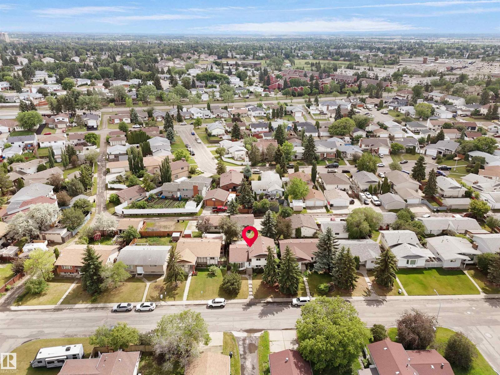 6723 40 Av Nw, Edmonton, Alberta  T5K 1R9 - Photo 4 - E4465392