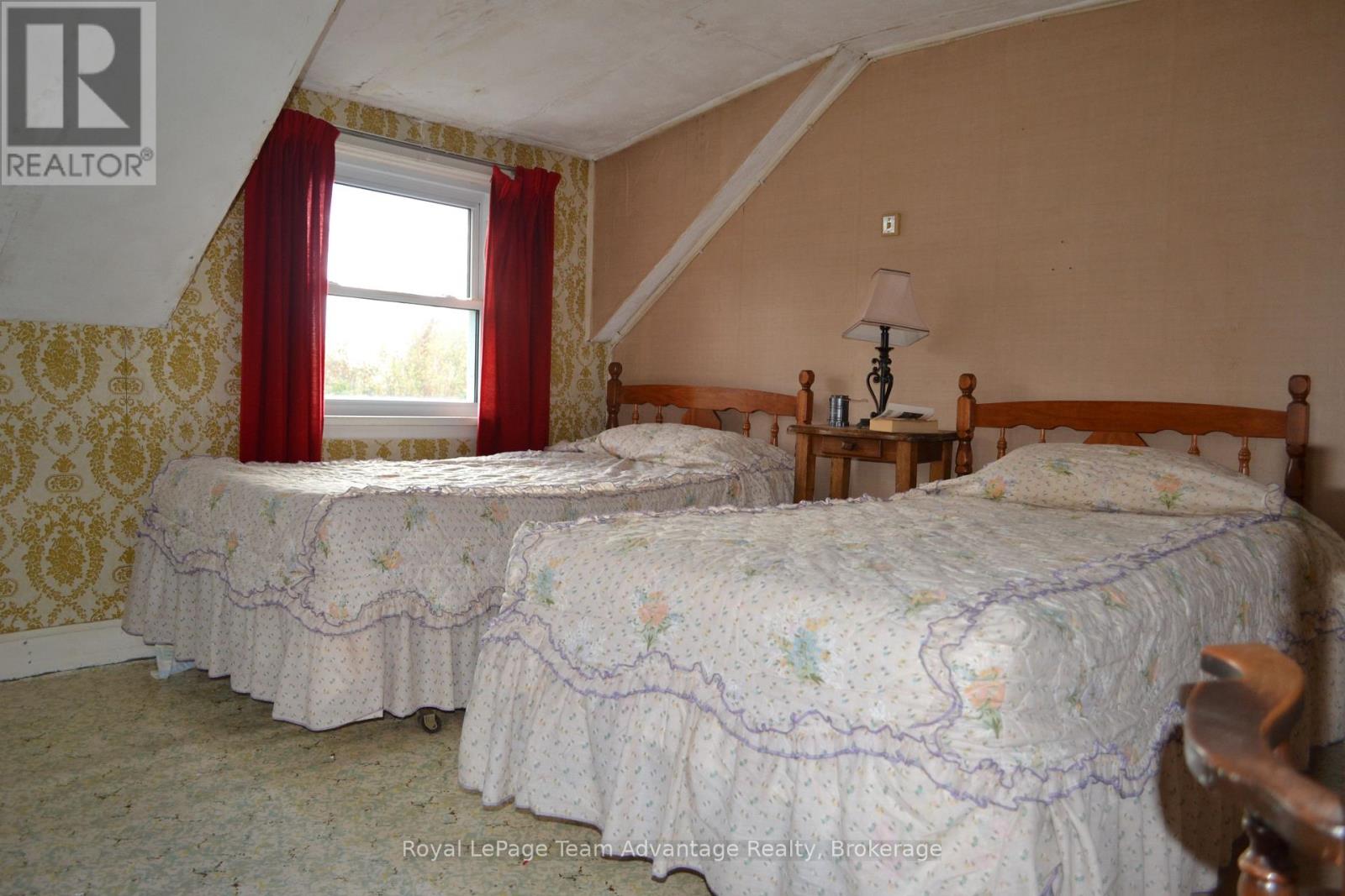 128 Eastside Drive, Parry Sound Remote Area, Ontario  P0G 1A0 - Photo 14 - X12424151