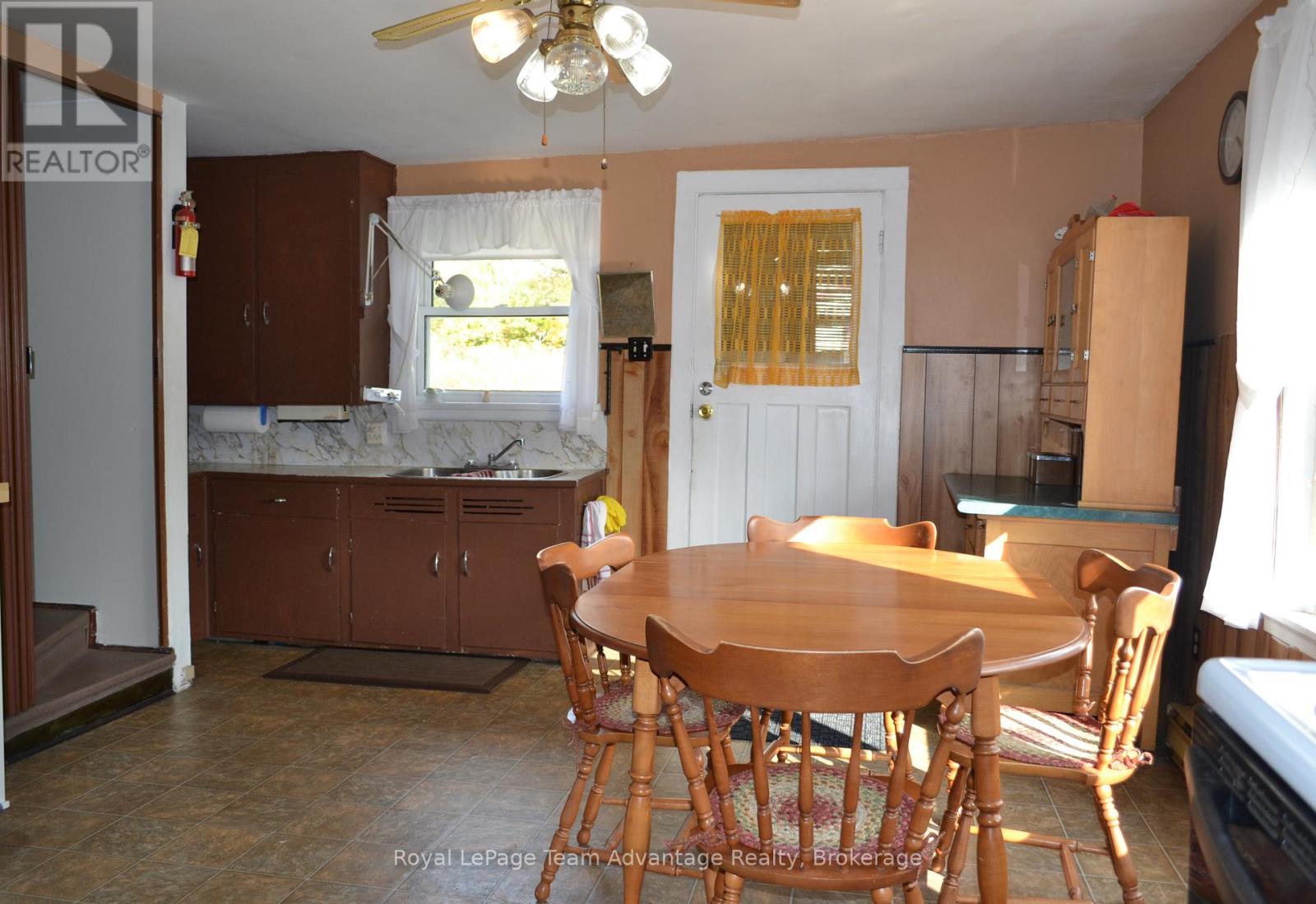 128 Eastside Drive, Parry Sound Remote Area, Ontario  P0G 1A0 - Photo 8 - X12424151