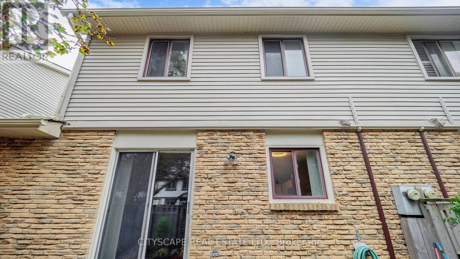 6 - 2701 Aquitaine Avenue, Mississauga, Ontario  L5N 2H7 - Photo 9 - W12482466