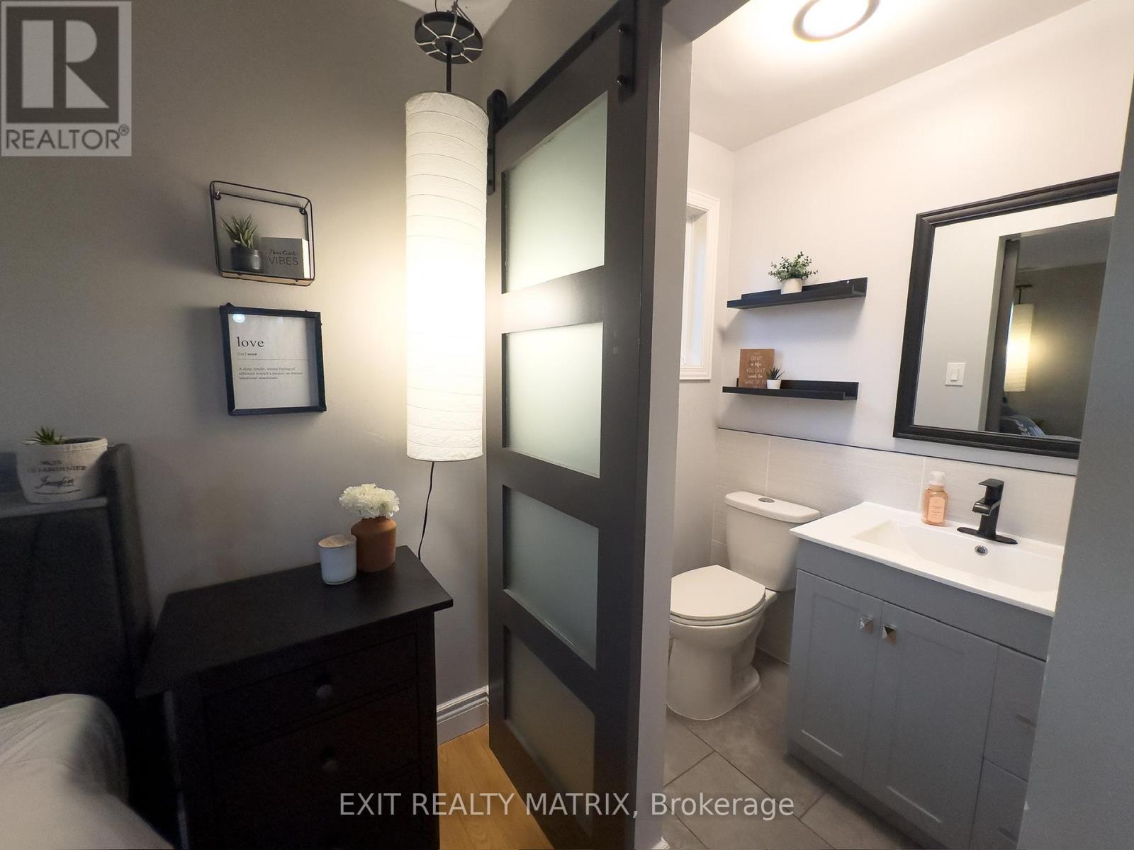 12187 County Road 3 Road W, North Dundas, Ontario  K0C 2K0 - Photo 17 - X12432946